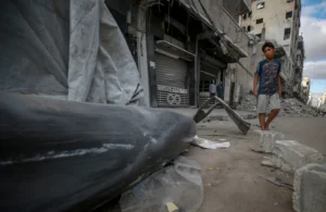 المكتب الاعلامي بغزة: الاحتلال يزوّر قائمة قتلى بصور أحياء وأسماء وهمية المكتب الاعلامي بغزة: الاحتلال يزوّر قائمة قتلى بصور أحياء وأسماء وهمية